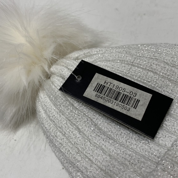 White silver metallic winter cap NEW - Picture 10 of 11